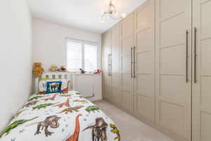 Bed- click for photo gallery